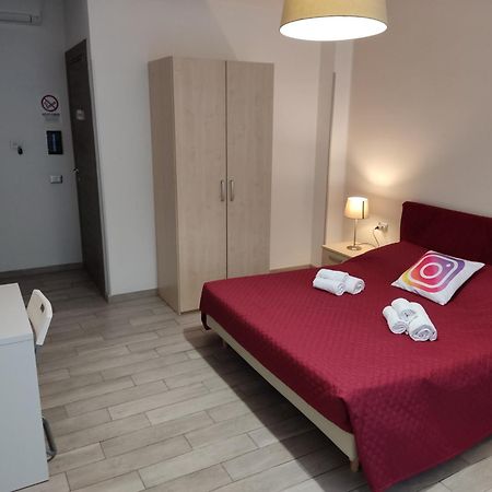 Guest House Web Room Пиза Екстериор снимка