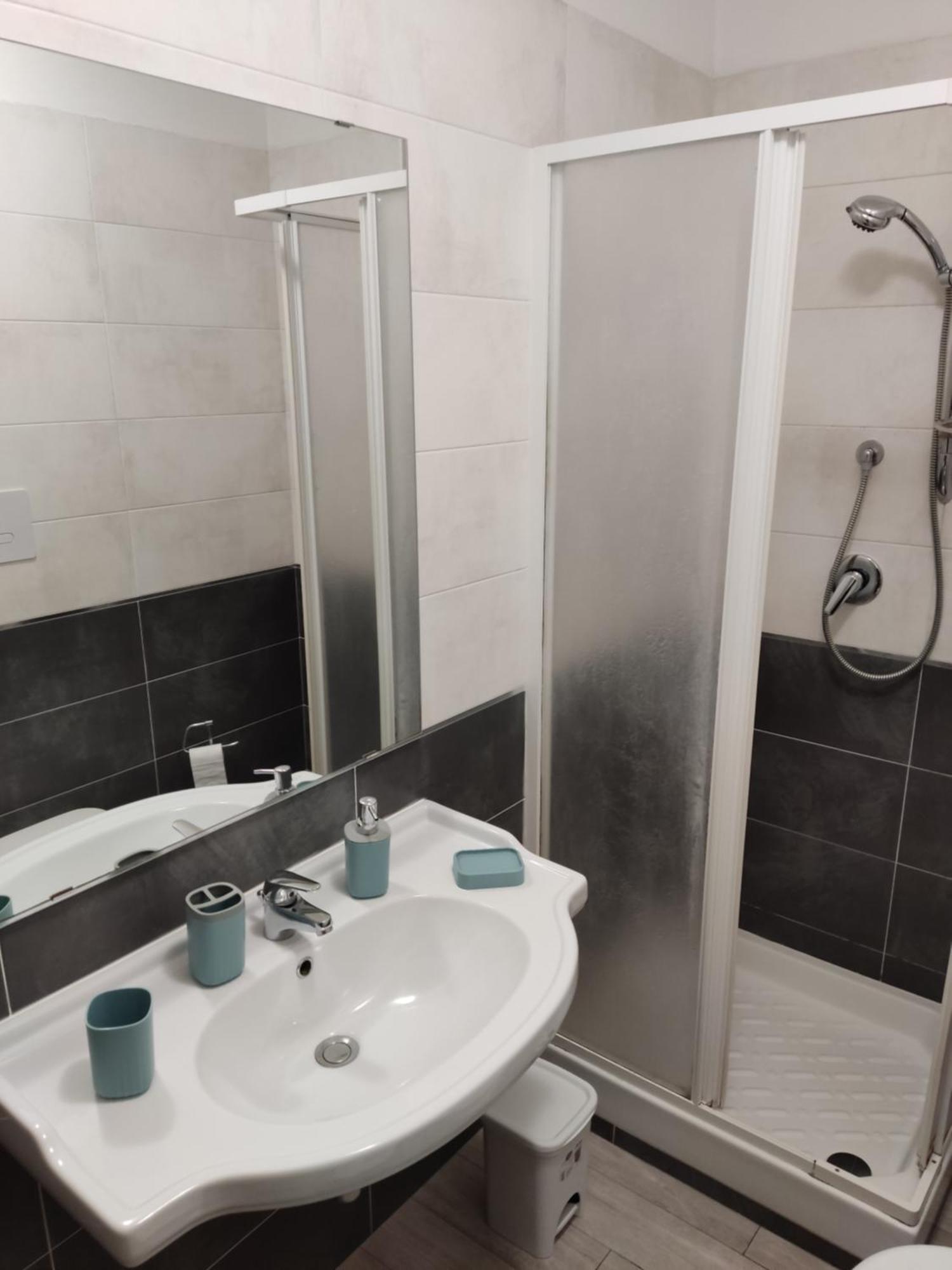Guest House Web Room Пиза Екстериор снимка